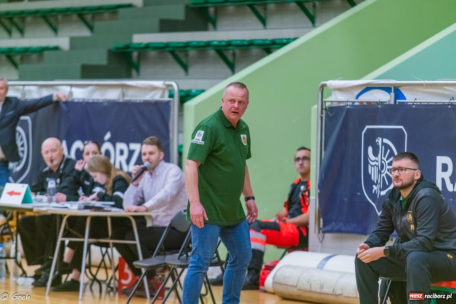 Zdjęcie w galerii na portalu naszraciborz.pl: Koszykówka. Walka do ostatniej syreny. Lider odrobinę lepszy [FOTO i WIDEO] wiadomości z regionu