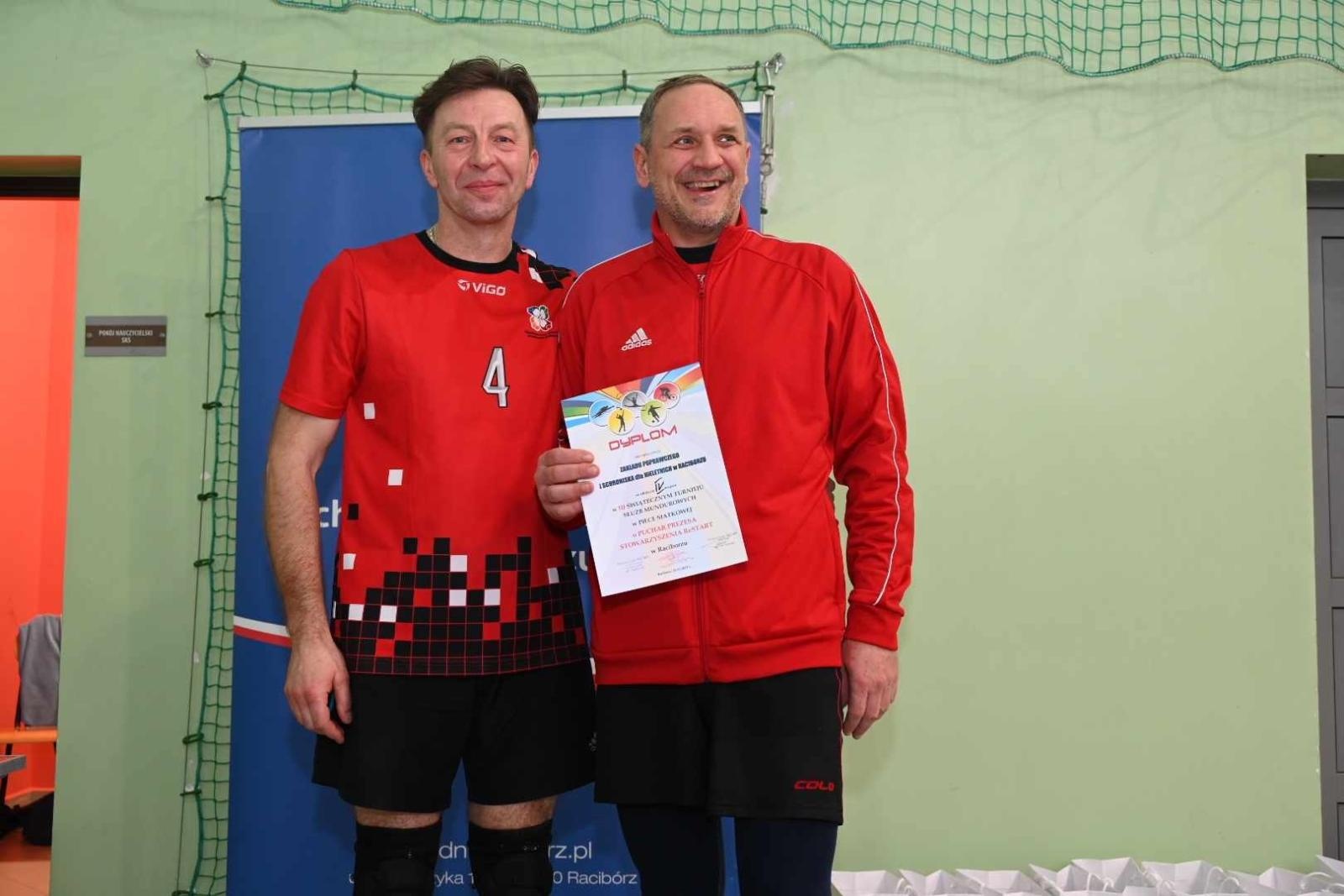 Zdjęcie w galerii na portalu naszraciborz.pl: Świąteczny turniej służb mundurowych w siatkówce wiadomości z regionu