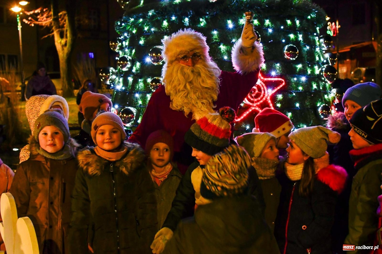 Zdjęcie w galerii na portalu naszraciborz.pl: Magiczny wieczór w Krzanowicach [FOTO i WIDEO] wiadomości z regionu