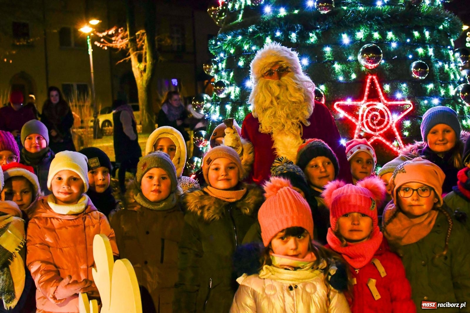 Zdjęcie w galerii na portalu naszraciborz.pl: Magiczny wieczór w Krzanowicach [FOTO i WIDEO] wiadomości z regionu