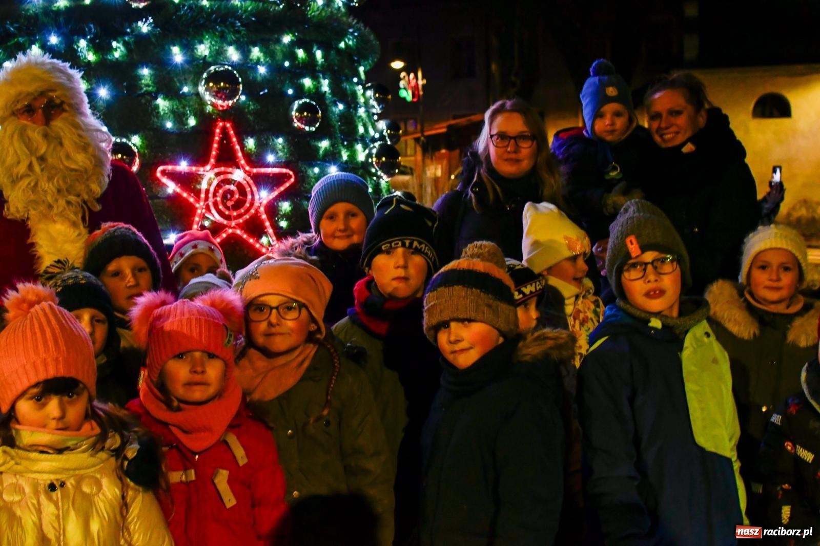 Zdjęcie w galerii na portalu naszraciborz.pl: Magiczny wieczór w Krzanowicach [FOTO i WIDEO] wiadomości z regionu