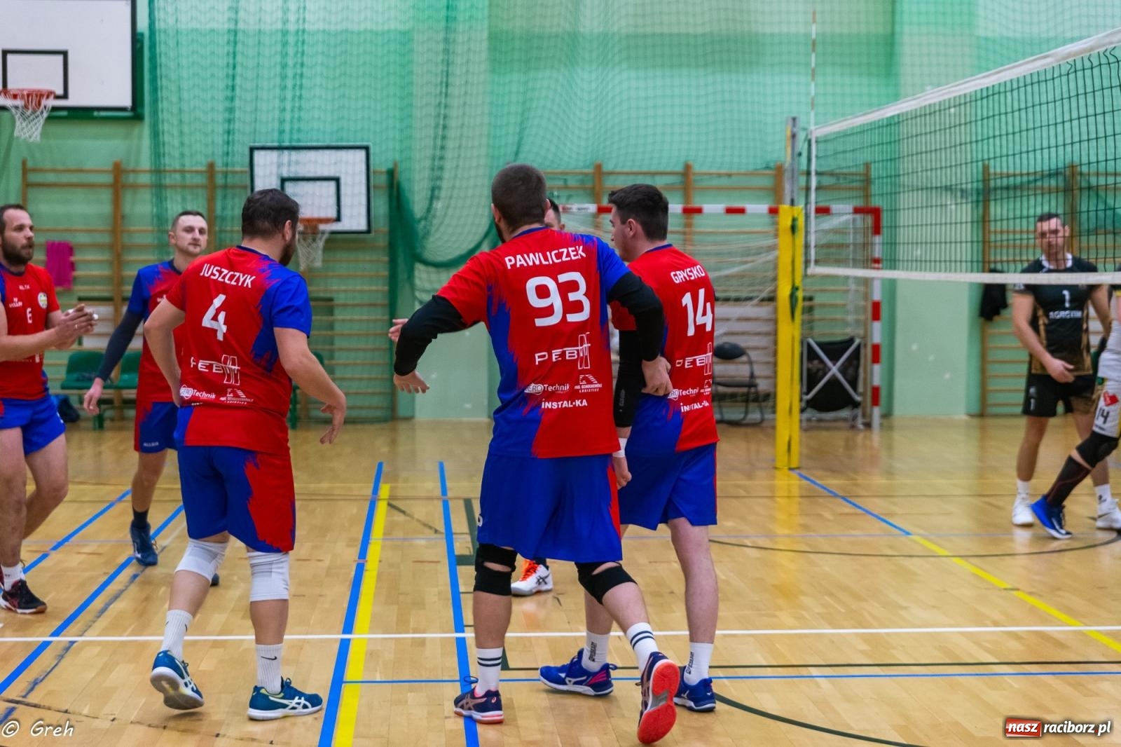 Zdjęcie w galerii na portalu naszraciborz.pl: RLPS. Pewne zwycięstwa Entera i Lunatyków [FOTO] wiadomości z regionu