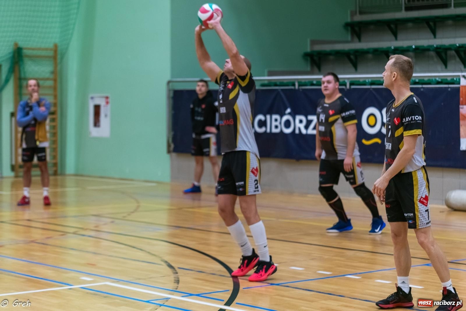 Zdjęcie w galerii na portalu naszraciborz.pl: RLPS. Pewne zwycięstwa Entera i Lunatyków [FOTO] wiadomości z regionu