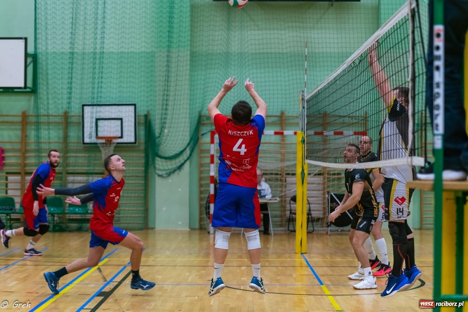 Zdjęcie w galerii na portalu naszraciborz.pl: RLPS. Pewne zwycięstwa Entera i Lunatyków [FOTO] wiadomości z regionu