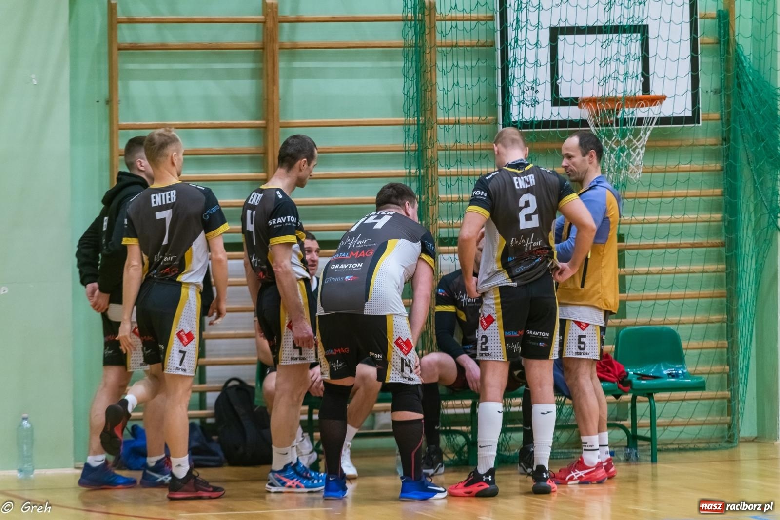 Zdjęcie w galerii na portalu naszraciborz.pl: RLPS. Pewne zwycięstwa Entera i Lunatyków [FOTO] wiadomości z regionu