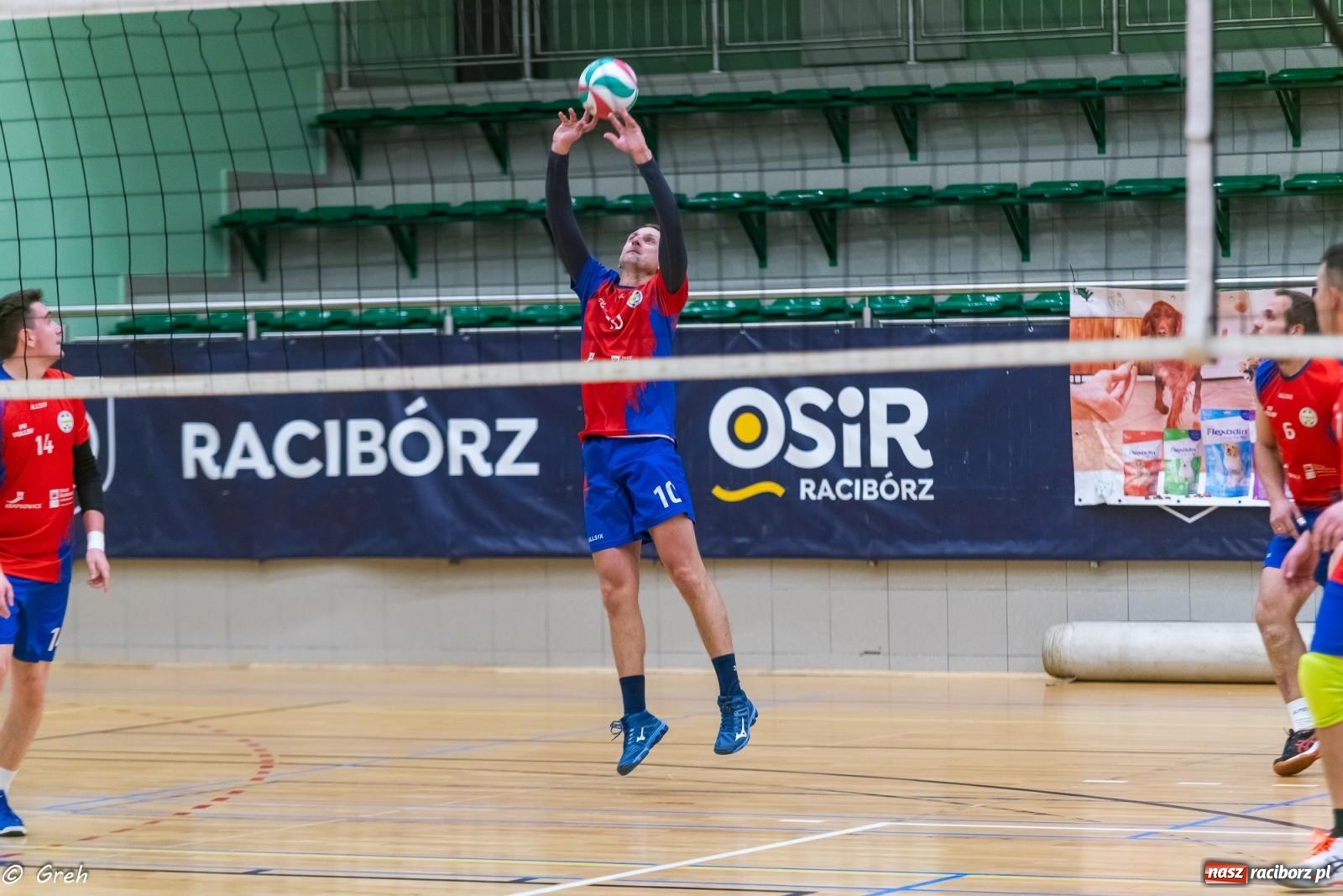 Zdjęcie w galerii na portalu naszraciborz.pl: RLPS. Pewne zwycięstwa Entera i Lunatyków [FOTO] wiadomości z regionu