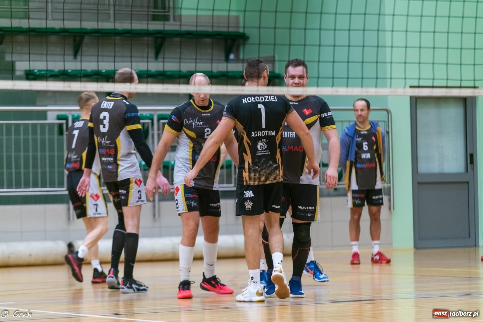 Zdjęcie w galerii na portalu naszraciborz.pl: RLPS. Pewne zwycięstwa Entera i Lunatyków [FOTO] wiadomości z regionu