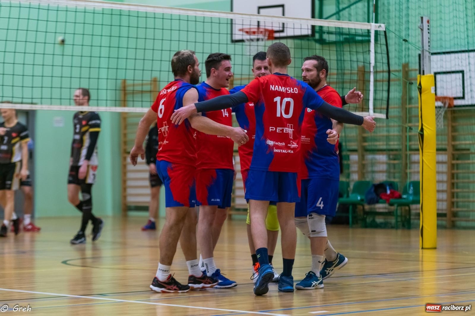 Zdjęcie w galerii na portalu naszraciborz.pl: RLPS. Pewne zwycięstwa Entera i Lunatyków [FOTO] wiadomości z regionu