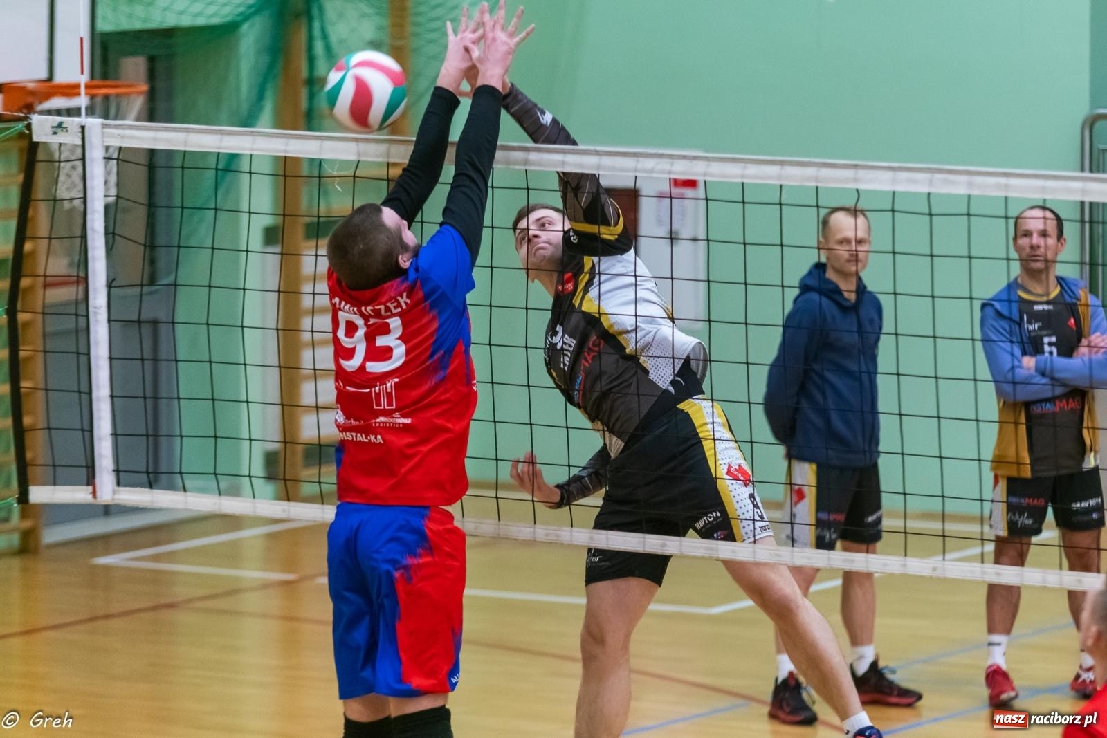 Zdjęcie w galerii na portalu naszraciborz.pl: RLPS. Pewne zwycięstwa Entera i Lunatyków [FOTO] wiadomości z regionu