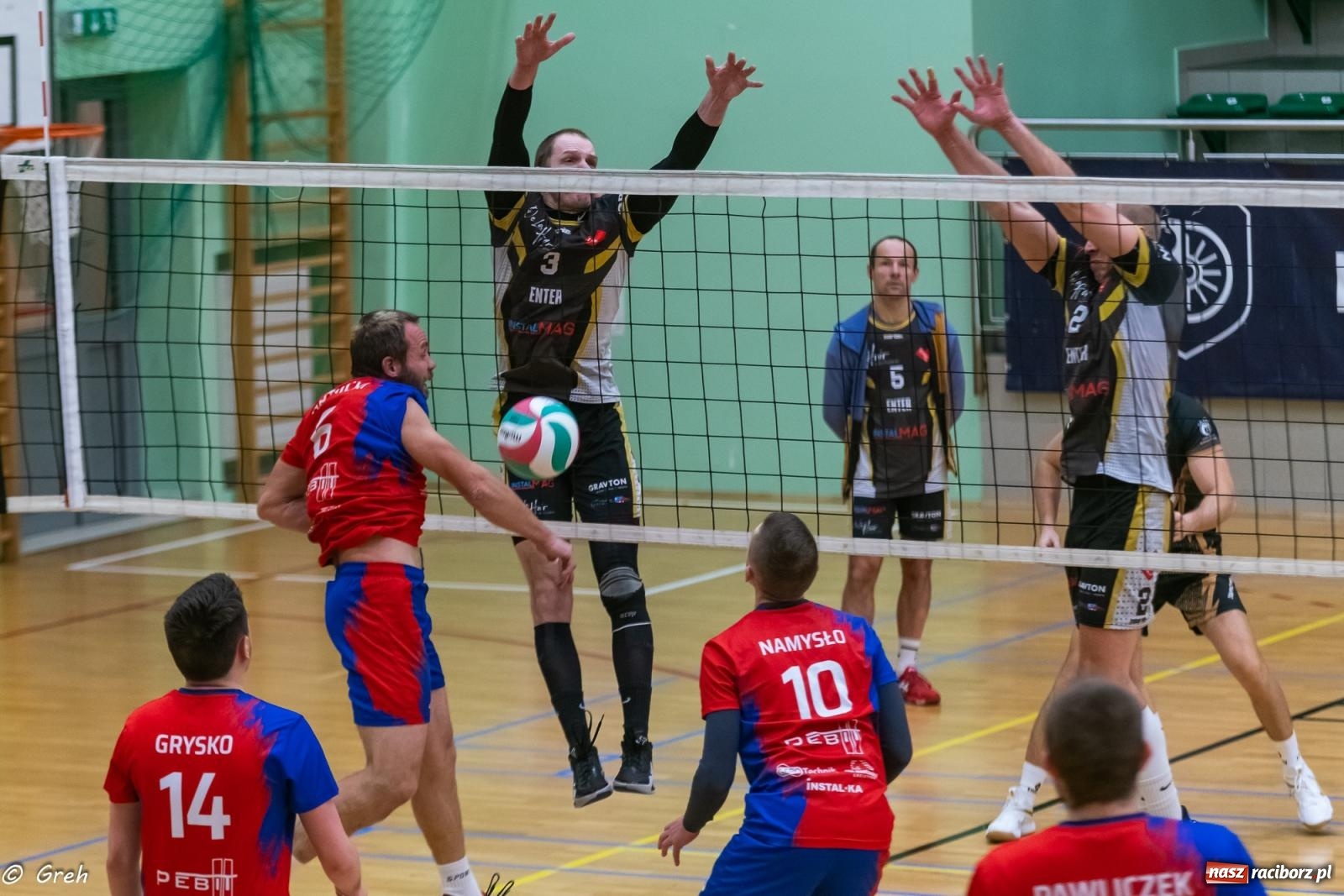 Zdjęcie w galerii na portalu naszraciborz.pl: RLPS. Pewne zwycięstwa Entera i Lunatyków [FOTO] wiadomości z regionu