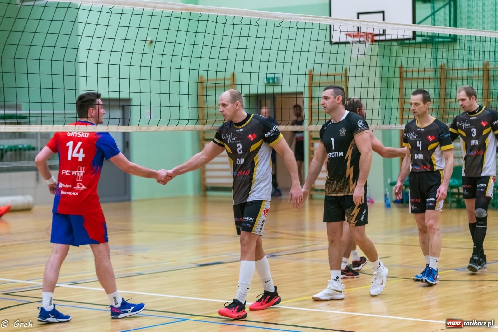 Zdjęcie w galerii na portalu naszraciborz.pl: RLPS. Pewne zwycięstwa Entera i Lunatyków [FOTO] wiadomości z regionu