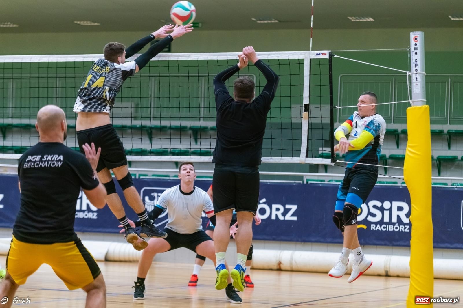 Zdjęcie w galerii na portalu naszraciborz.pl: RLPS. Pewne zwycięstwa Entera i Lunatyków [FOTO] wiadomości z regionu