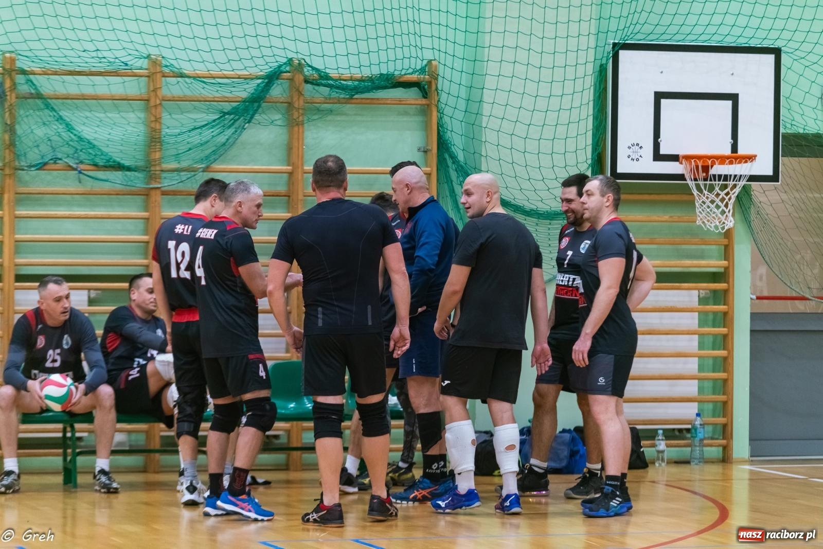 Zdjęcie w galerii na portalu naszraciborz.pl: RLPS. Pewne zwycięstwa Entera i Lunatyków [FOTO] wiadomości z regionu