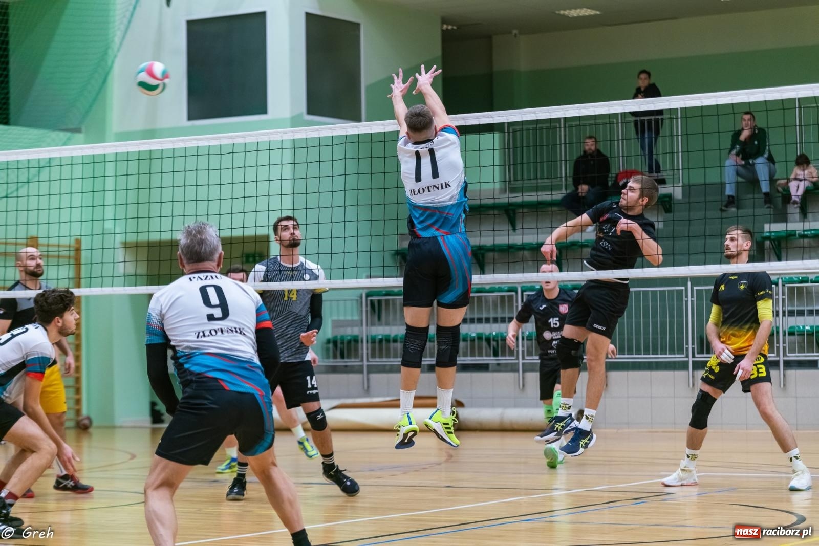 Zdjęcie w galerii na portalu naszraciborz.pl: RLPS. Pewne zwycięstwa Entera i Lunatyków [FOTO] wiadomości z regionu