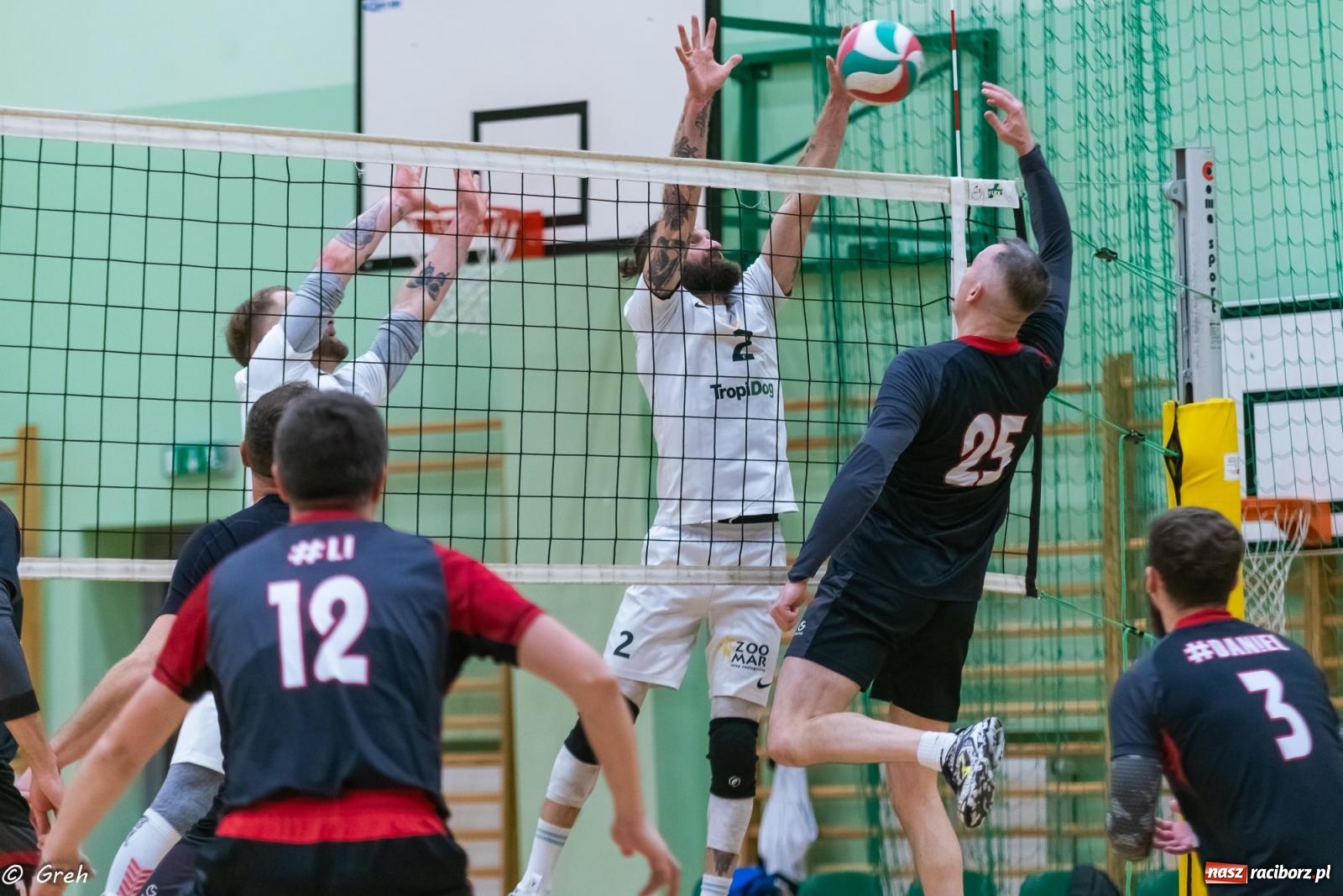 Zdjęcie w galerii na portalu naszraciborz.pl: RLPS. Pewne zwycięstwa Entera i Lunatyków [FOTO] wiadomości z regionu