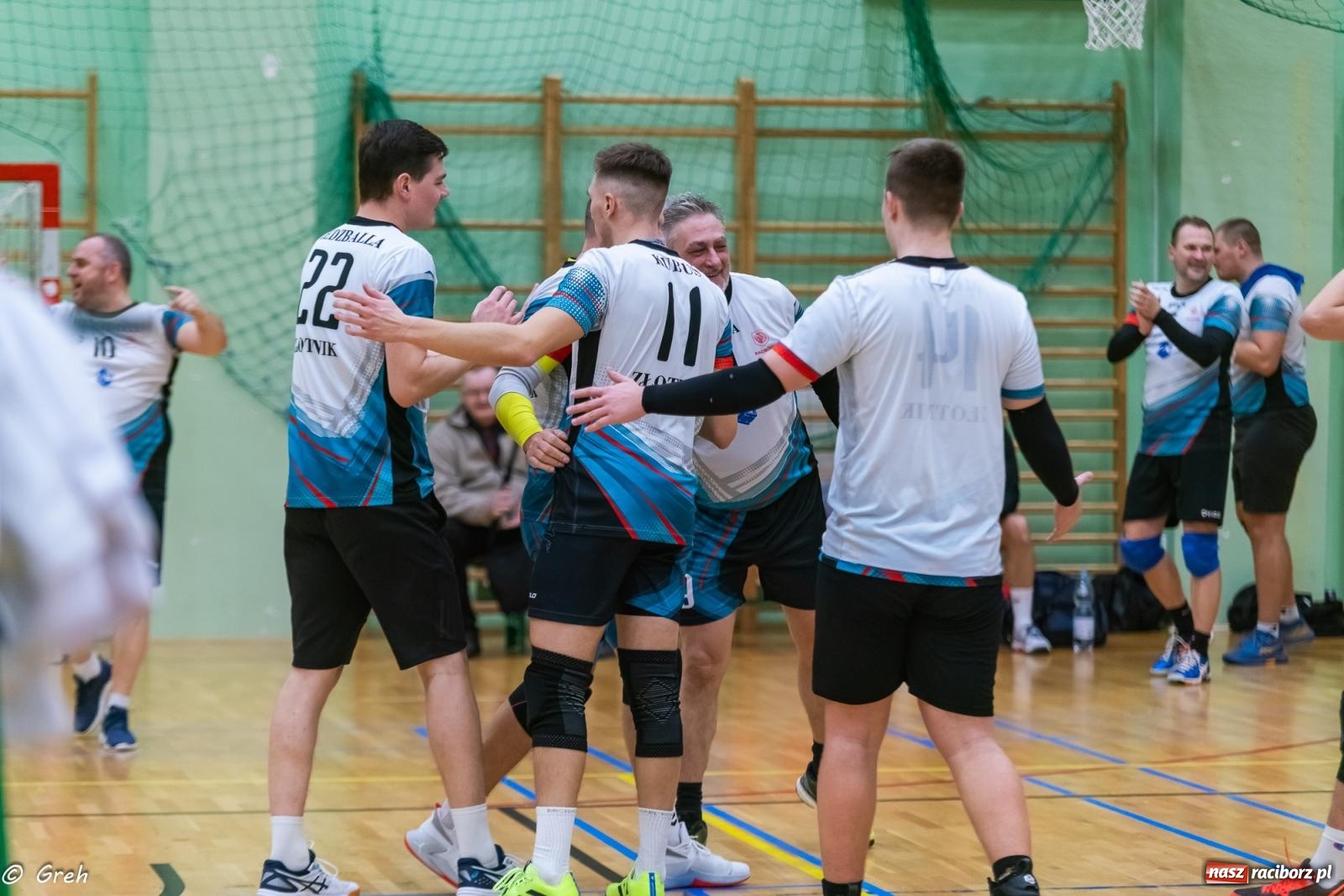 Zdjęcie w galerii na portalu naszraciborz.pl: RLPS. Pewne zwycięstwa Entera i Lunatyków [FOTO] wiadomości z regionu