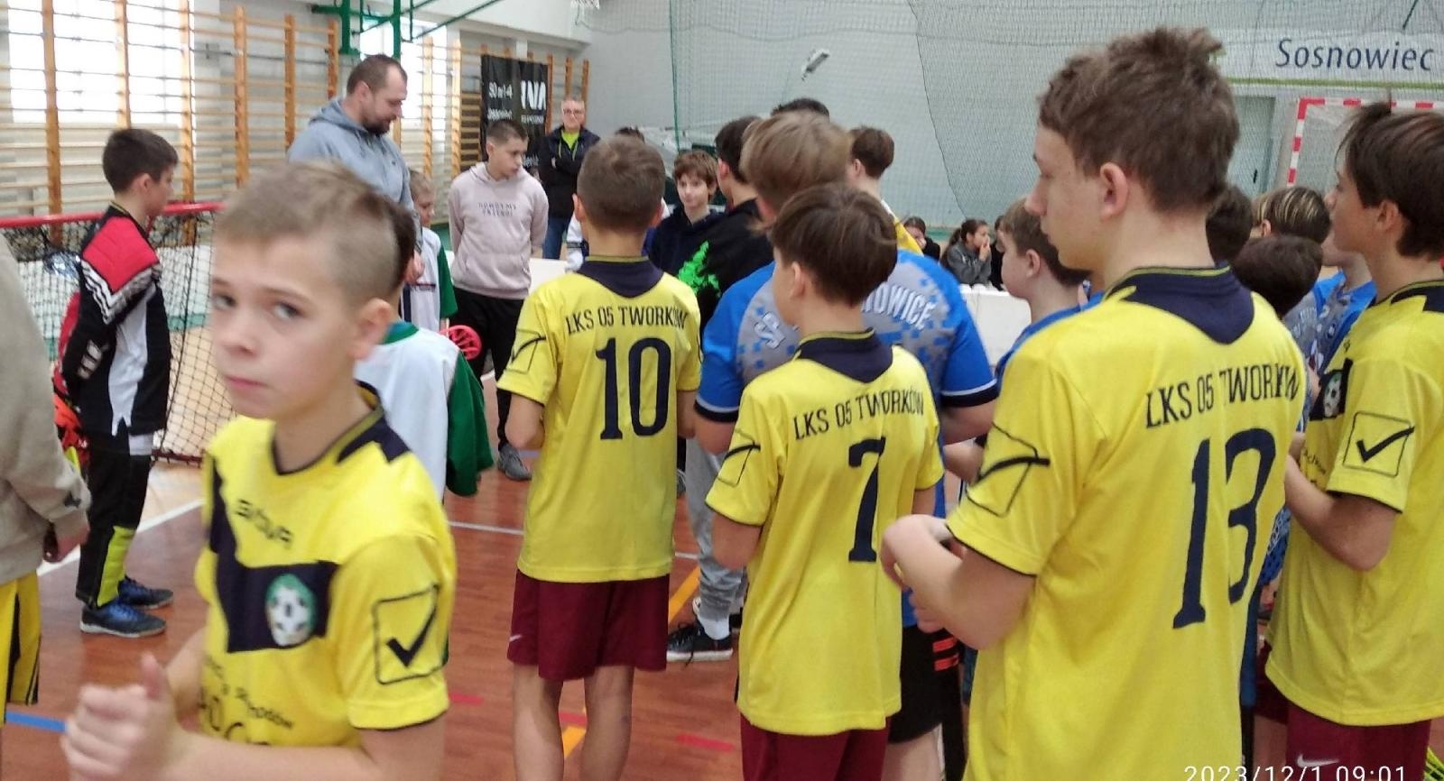 Zdjęcie w galerii na portalu naszraciborz.pl: Finał Wojewódzki Igrzysk Dzieci w Unihokeju chłopców. Srebro dla Tworkowa wiadomości z regionu