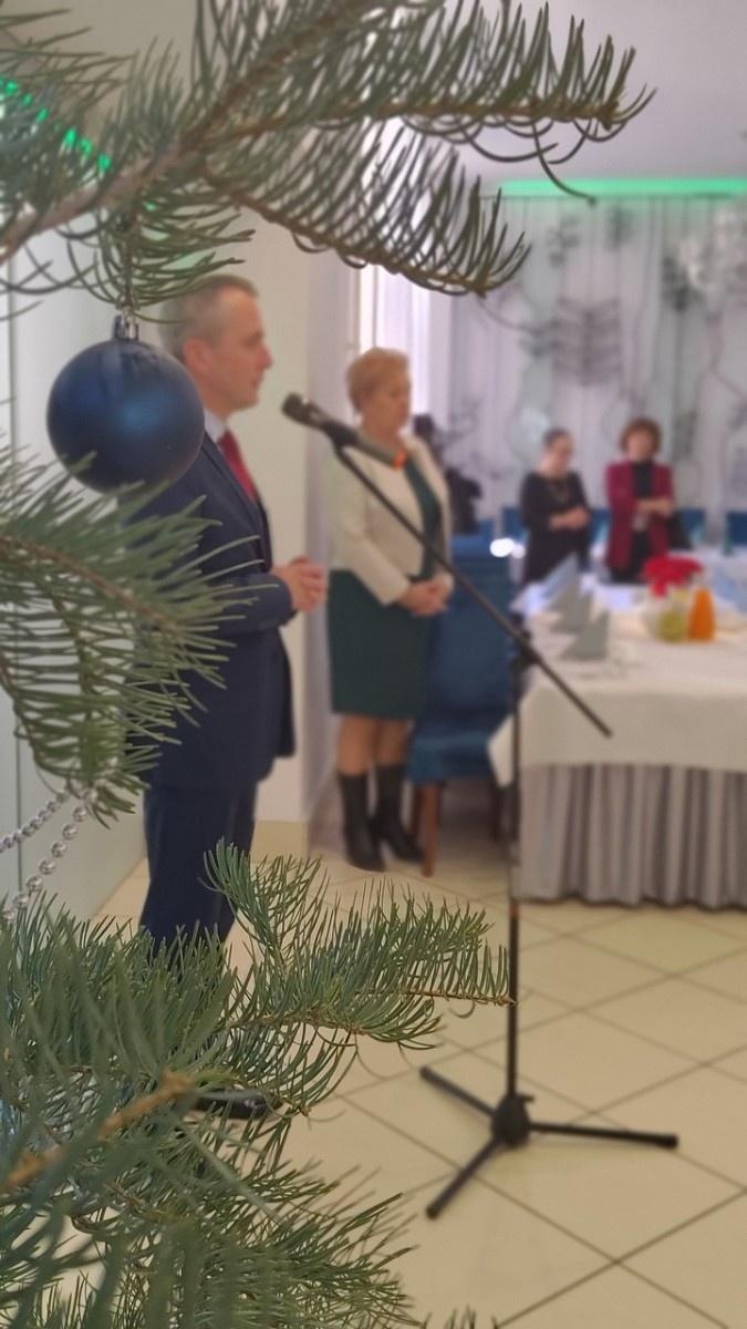 Zdjęcie w galerii na portalu naszraciborz.pl: Wigilia dla samotnych w Raciborskiej wiadomości z regionu