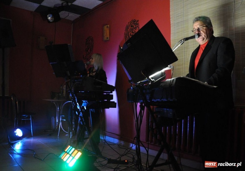 Zdjęcie w galerii na portalu naszraciborz.pl: Sobotni dancing w Oazie wiadomości z regionu