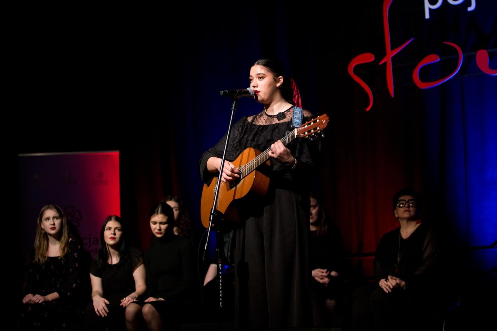 Zdjęcie w galerii na portalu naszraciborz.pl: Debiutanci z Raciborza wygrali 19. Pojedynek Na Słowa wiadomości z regionu