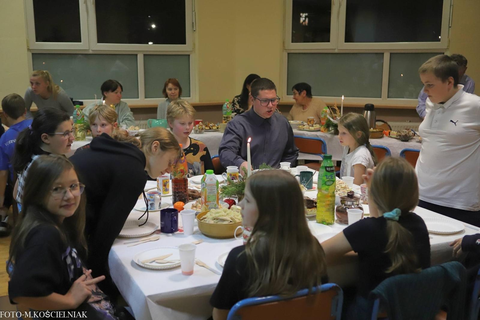 Zdjęcie w galerii na portalu naszraciborz.pl: Wigilijka w raciborskiej Przystani wiadomości z regionu