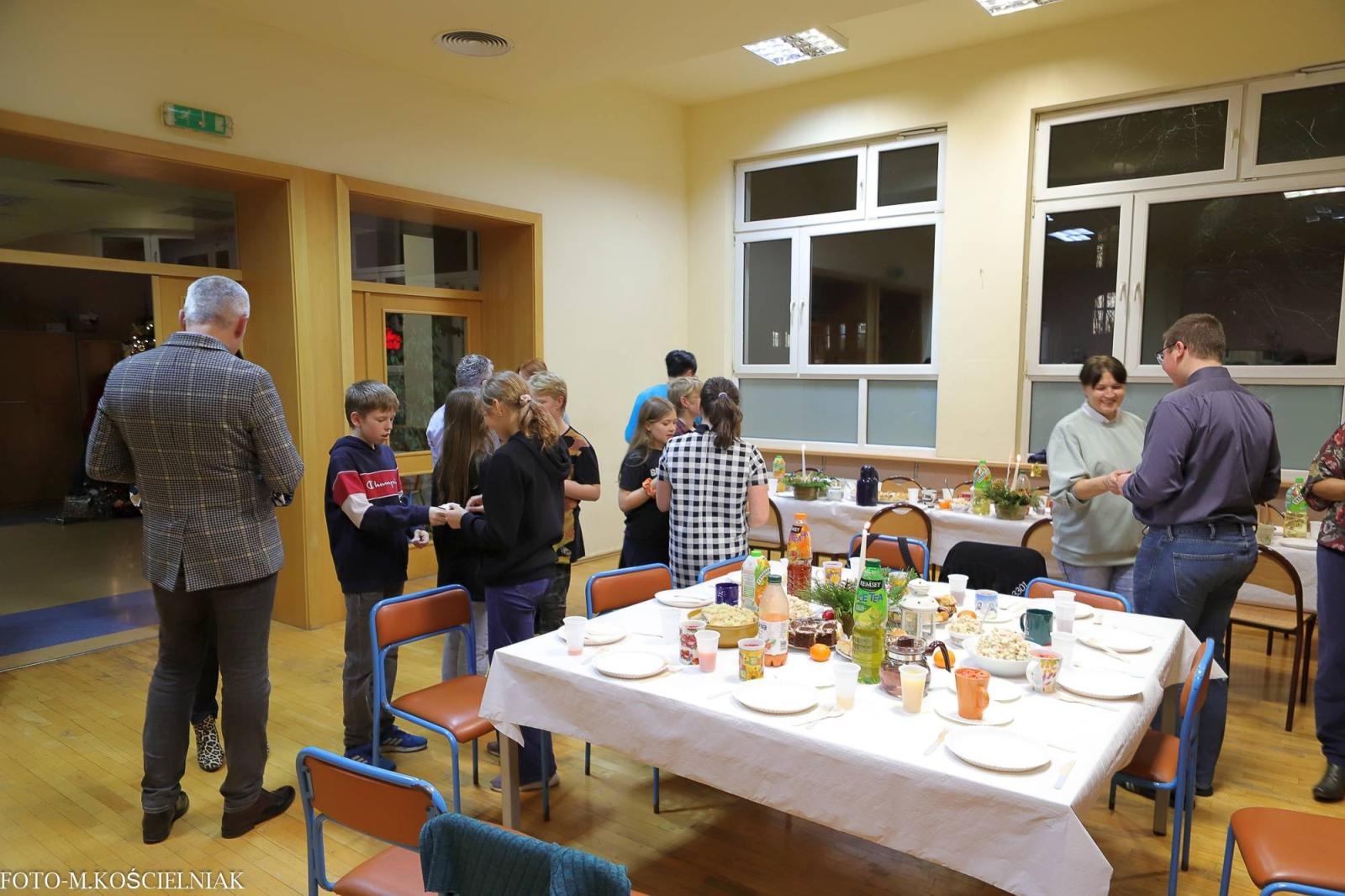 Zdjęcie w galerii na portalu naszraciborz.pl: Wigilijka w raciborskiej Przystani wiadomości z regionu