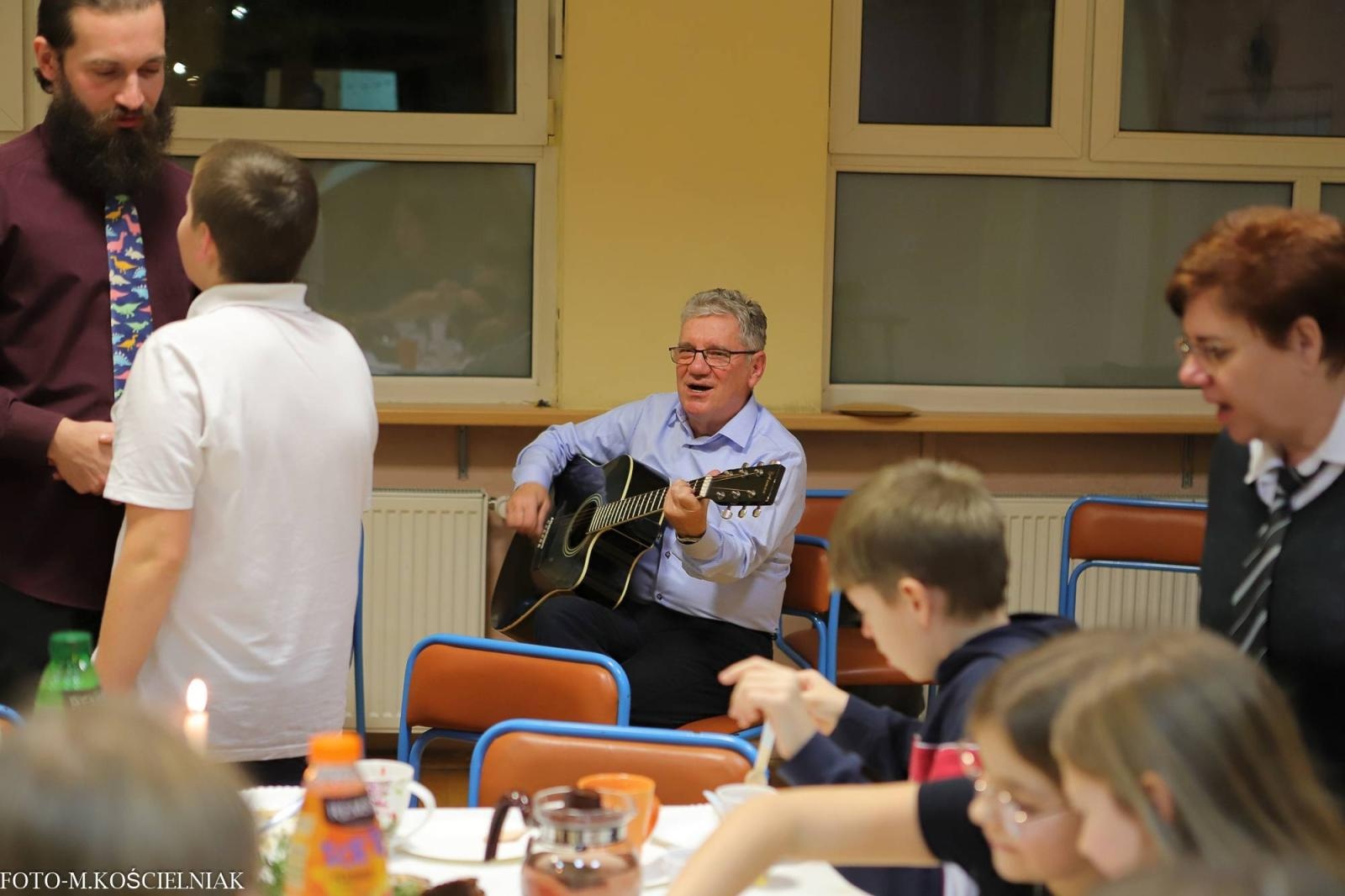Zdjęcie w galerii na portalu naszraciborz.pl: Wigilijka w raciborskiej Przystani wiadomości z regionu