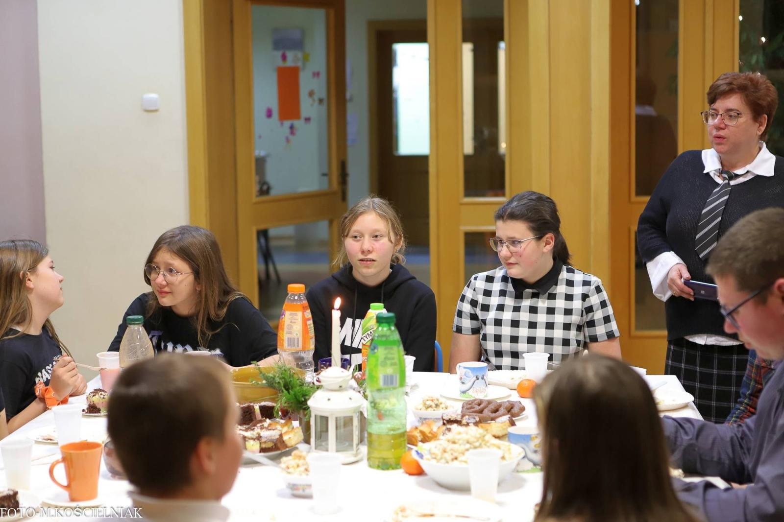 Zdjęcie w galerii na portalu naszraciborz.pl: Wigilijka w raciborskiej Przystani wiadomości z regionu