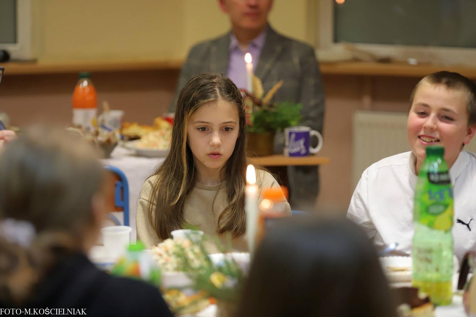 Zdjęcie w galerii na portalu naszraciborz.pl: Wigilijka w raciborskiej Przystani wiadomości z regionu