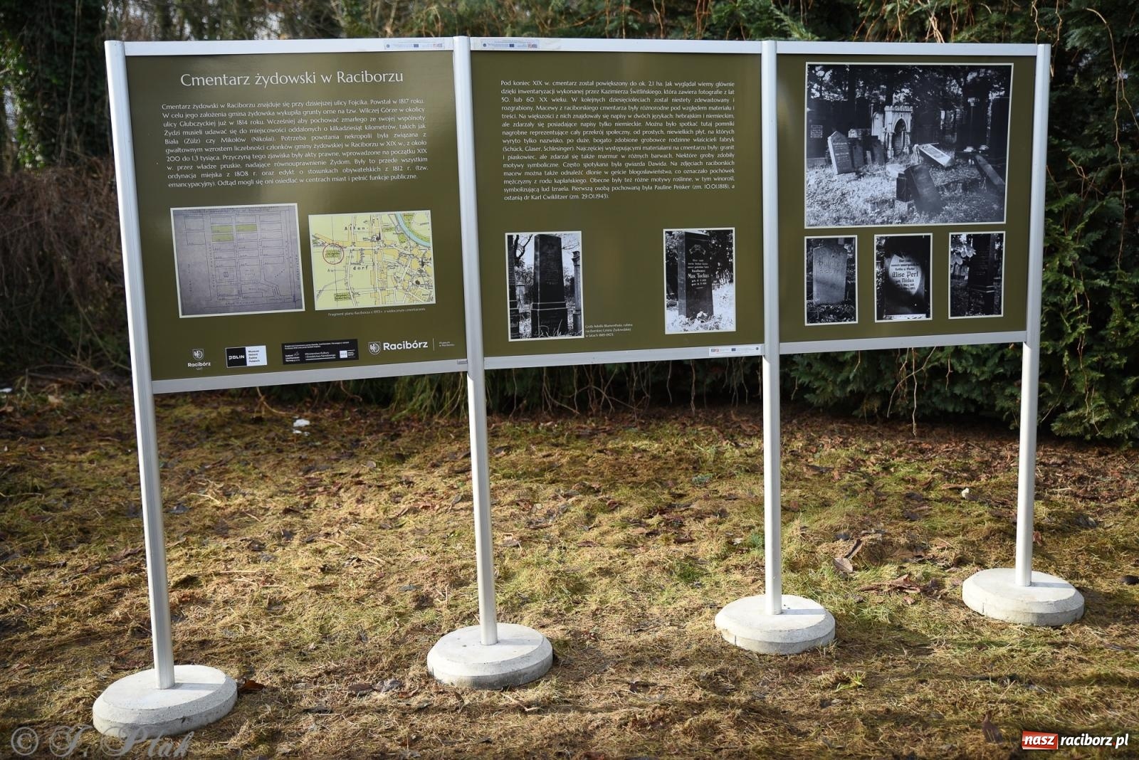 Zdjęcie w galerii na portalu naszraciborz.pl: Ceremonia z oficjalną prezentacją tablicy upamiętniającej cmentarz żydowski przy ulicy Głubczyckiej wiadomości z regionu