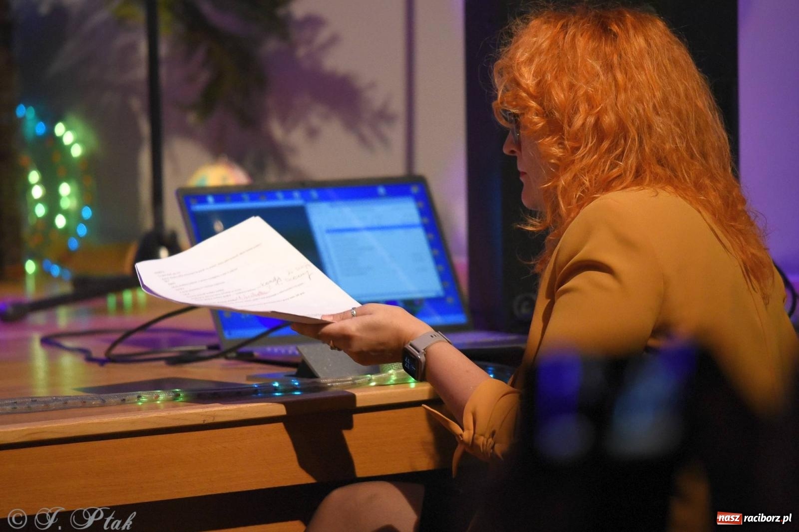 Zdjęcie w galerii na portalu naszraciborz.pl: A może by tak jasełka? Wieczór Świąteczny w MDK wiadomości z regionu