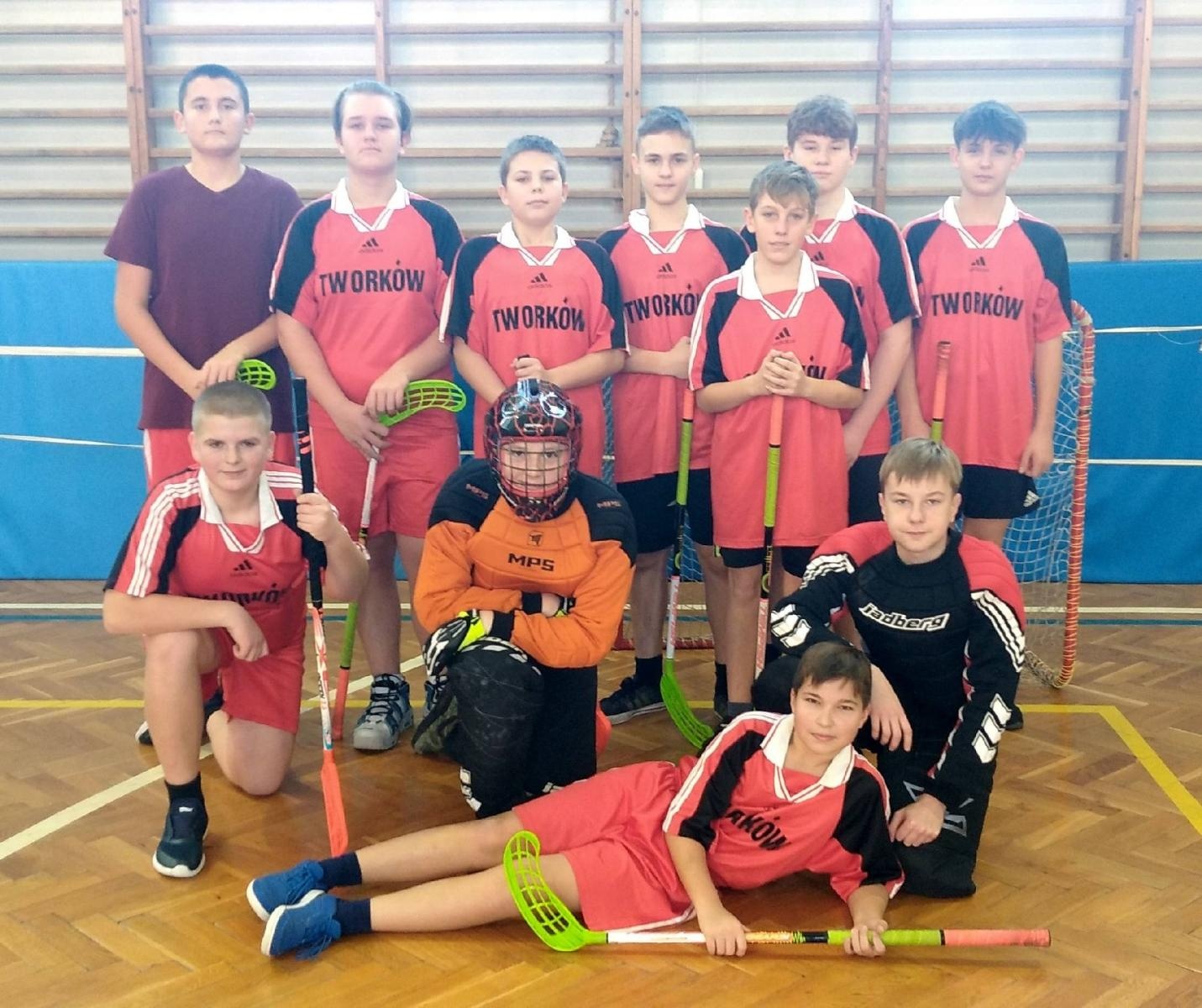 Zdjęcie w galerii na portalu naszraciborz.pl: Finał rejonowy Igrzysk Młodzieży Szkolnej w Unihokeju wiadomości z regionu