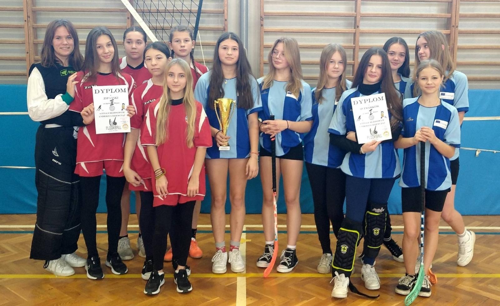 Zdjęcie w galerii na portalu naszraciborz.pl: Finał rejonowy Igrzysk Młodzieży Szkolnej w Unihokeju wiadomości z regionu