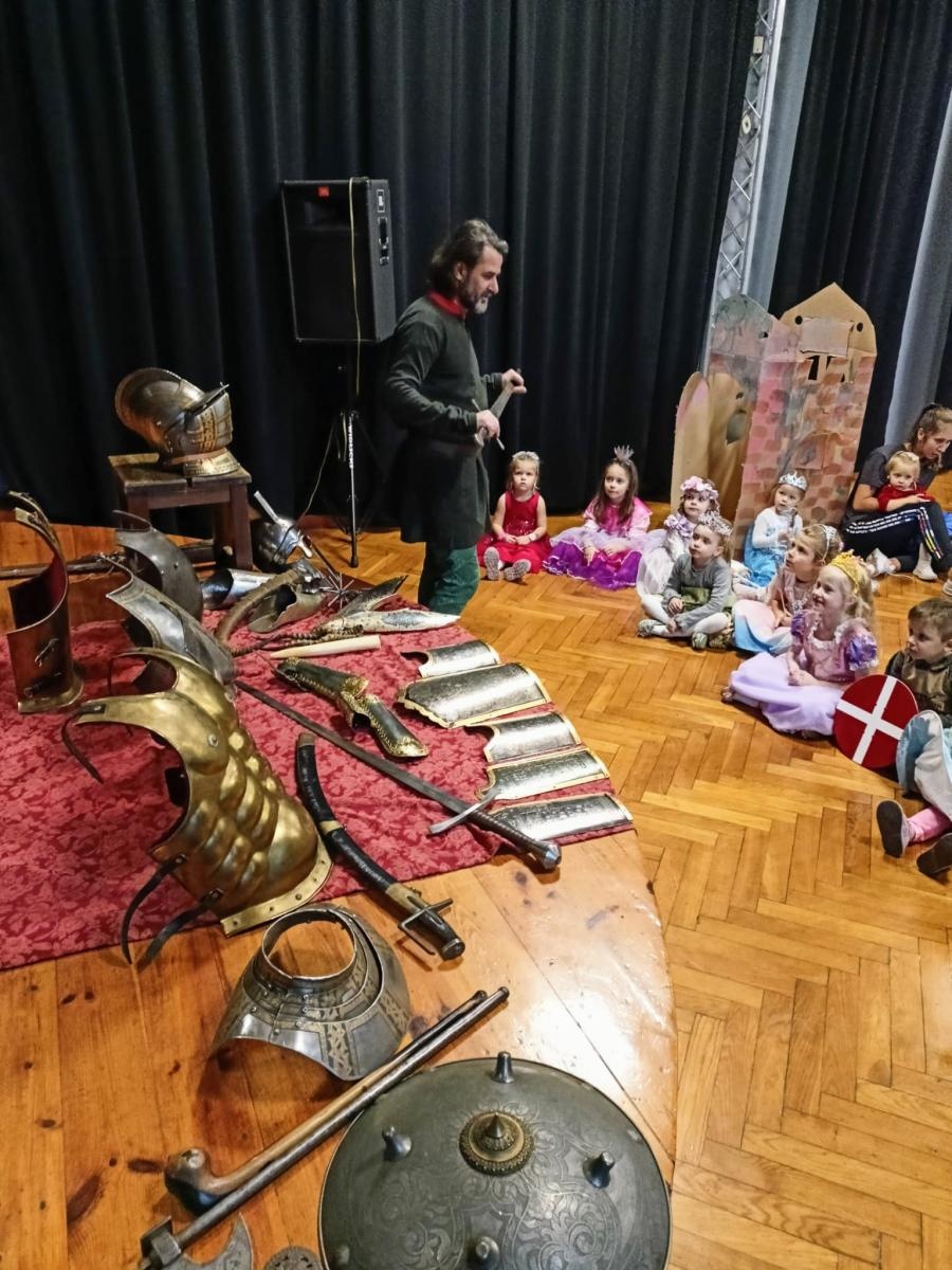 Zdjęcie w galerii na portalu naszraciborz.pl: Mali Odkrywcy w czasach rycerzy i księżniczek wiadomości z regionu