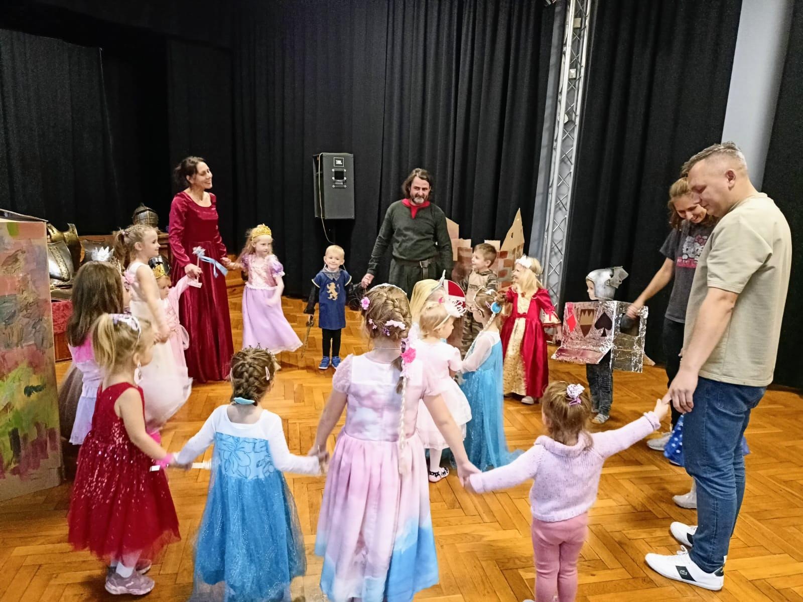 Zdjęcie w galerii na portalu naszraciborz.pl: Mali Odkrywcy w czasach rycerzy i księżniczek wiadomości z regionu