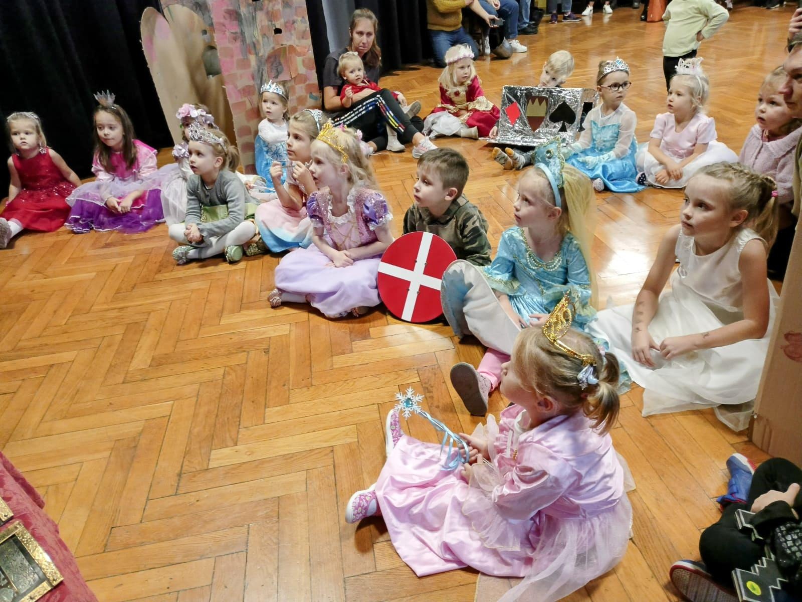 Zdjęcie w galerii na portalu naszraciborz.pl: Mali Odkrywcy w czasach rycerzy i księżniczek wiadomości z regionu