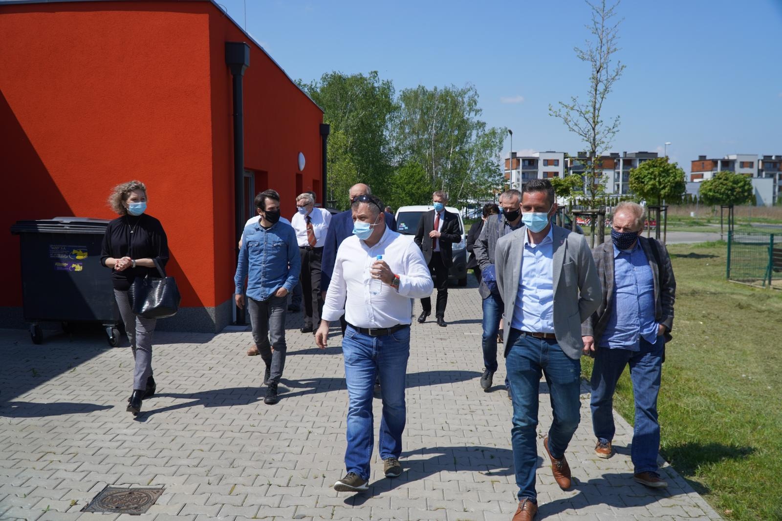 Zdjęcie w galerii na portalu naszraciborz.pl: Apel prezydenta do radnych w sprawie lodowiska wiadomości z regionu