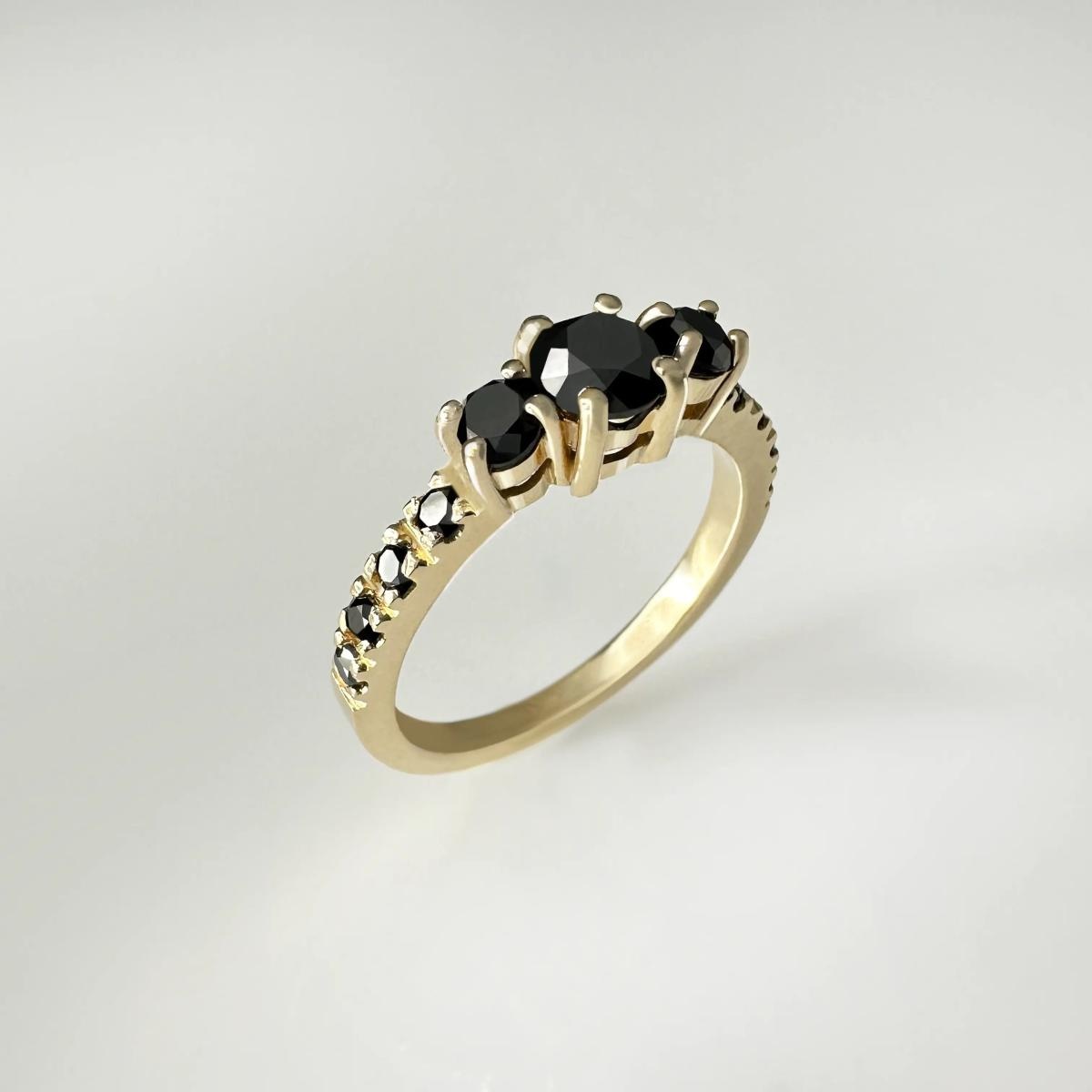 Zdjęcie w galerii na portalu naszraciborz.pl: Złotnik Szczerbiński. Nowe kolekcje, przedświąteczne rabaty wiadomości z regionu