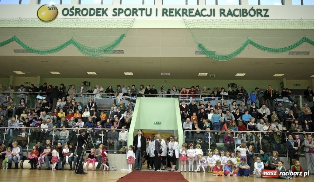 Zdjęcie w galerii na portalu naszraciborz.pl: Taneczne show Lilla House wiadomości z regionu