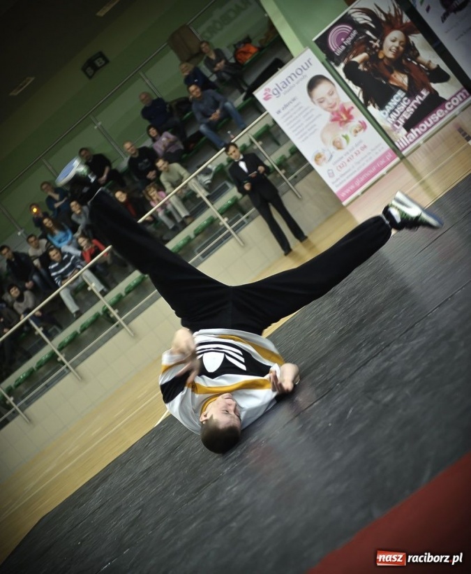 Zdjęcie w galerii na portalu naszraciborz.pl: Taneczne show Lilla House wiadomości z regionu