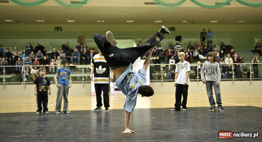 Zdjęcie w galerii na portalu naszraciborz.pl: Taneczne show Lilla House wiadomości z regionu