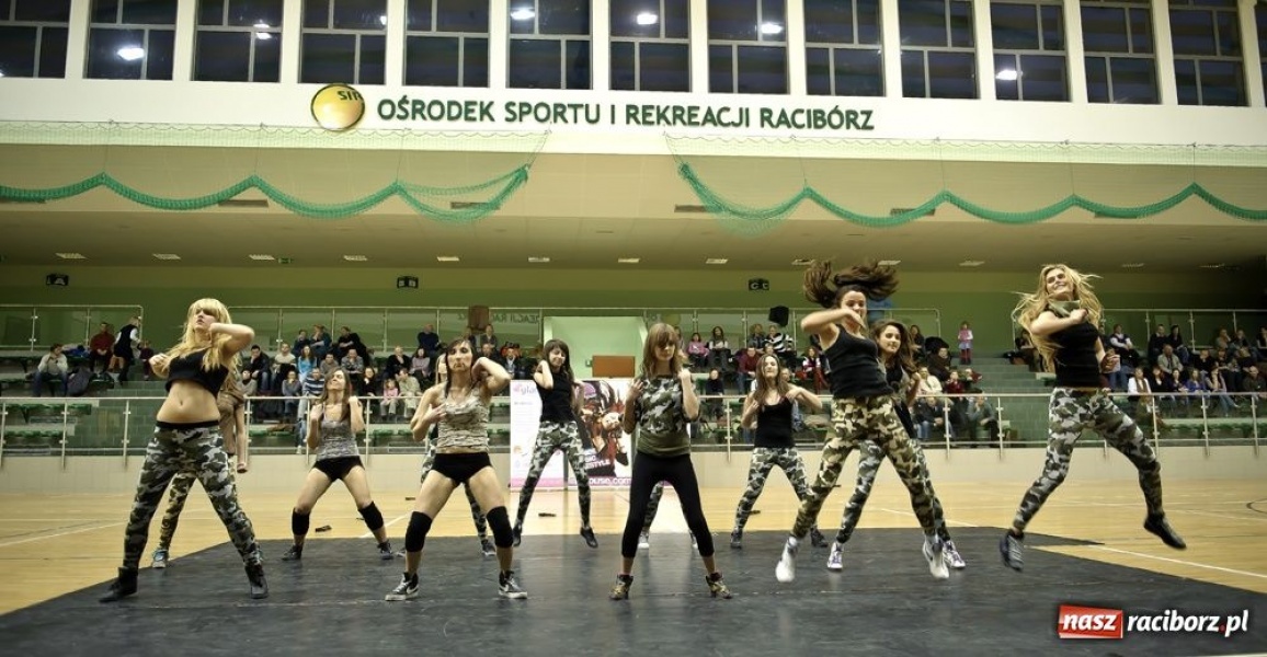 Zdjęcie w galerii na portalu naszraciborz.pl: Taneczne show Lilla House wiadomości z regionu