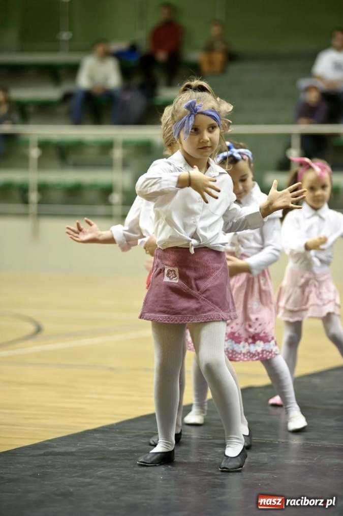 Zdjęcie w galerii na portalu naszraciborz.pl: Taneczne show Lilla House wiadomości z regionu