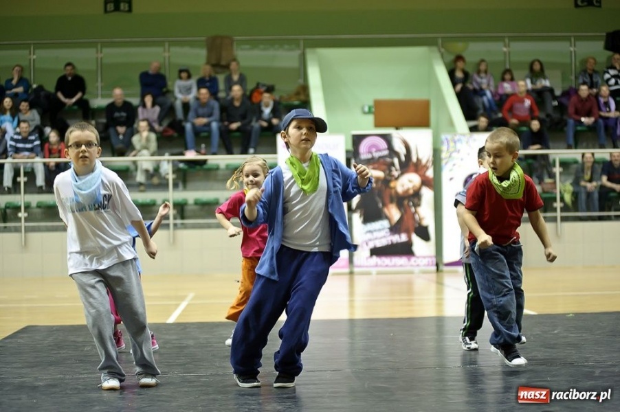 Zdjęcie w galerii na portalu naszraciborz.pl: Taneczne show Lilla House wiadomości z regionu