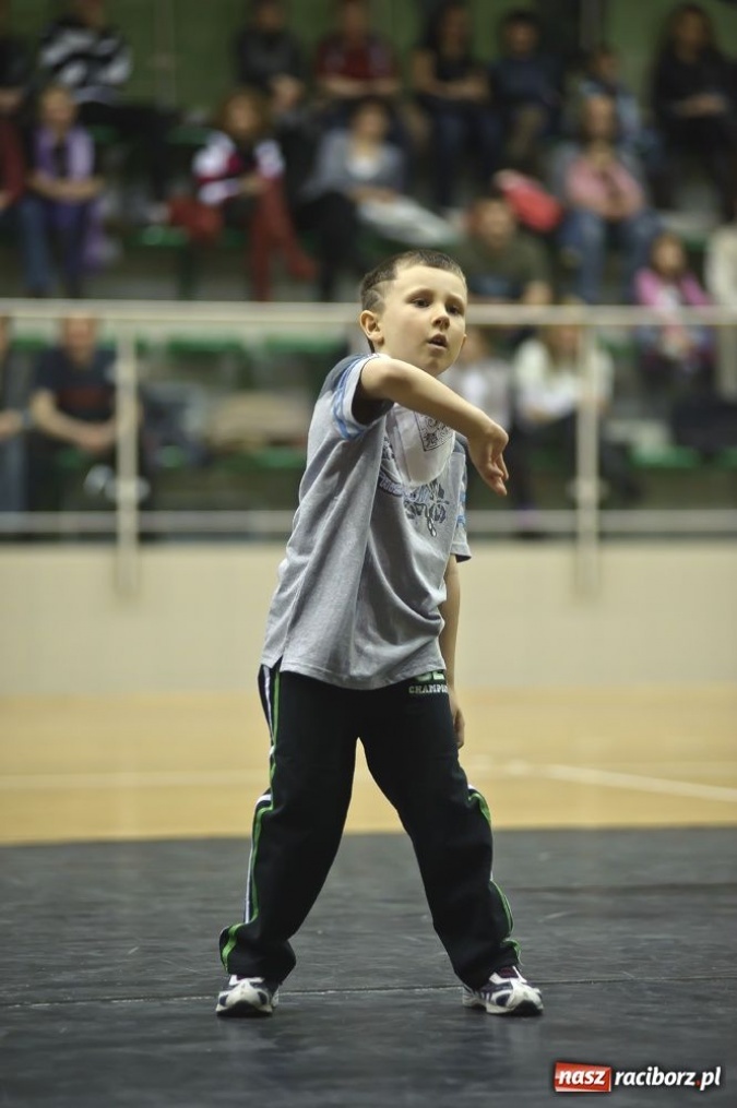 Zdjęcie w galerii na portalu naszraciborz.pl: Taneczne show Lilla House wiadomości z regionu
