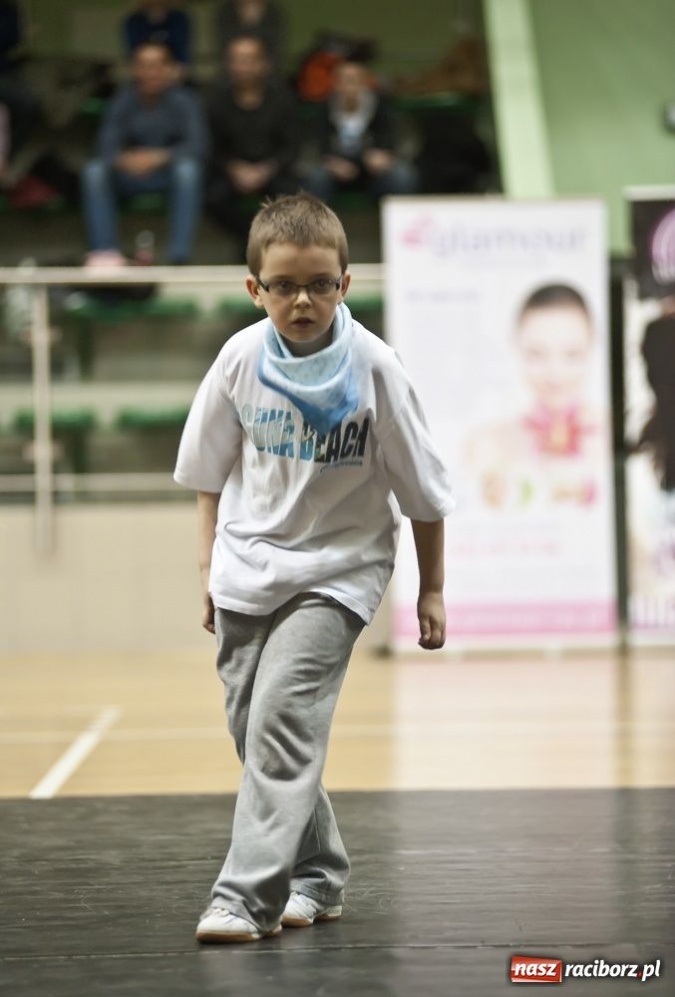 Zdjęcie w galerii na portalu naszraciborz.pl: Taneczne show Lilla House wiadomości z regionu