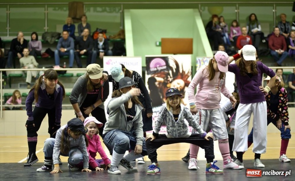 Zdjęcie w galerii na portalu naszraciborz.pl: Taneczne show Lilla House wiadomości z regionu