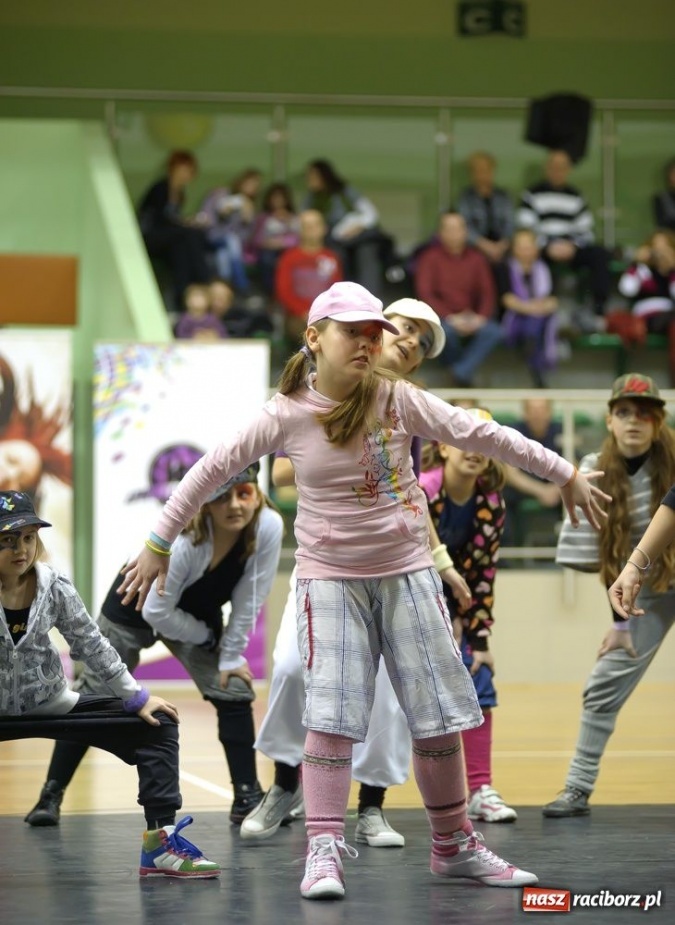 Zdjęcie w galerii na portalu naszraciborz.pl: Taneczne show Lilla House wiadomości z regionu