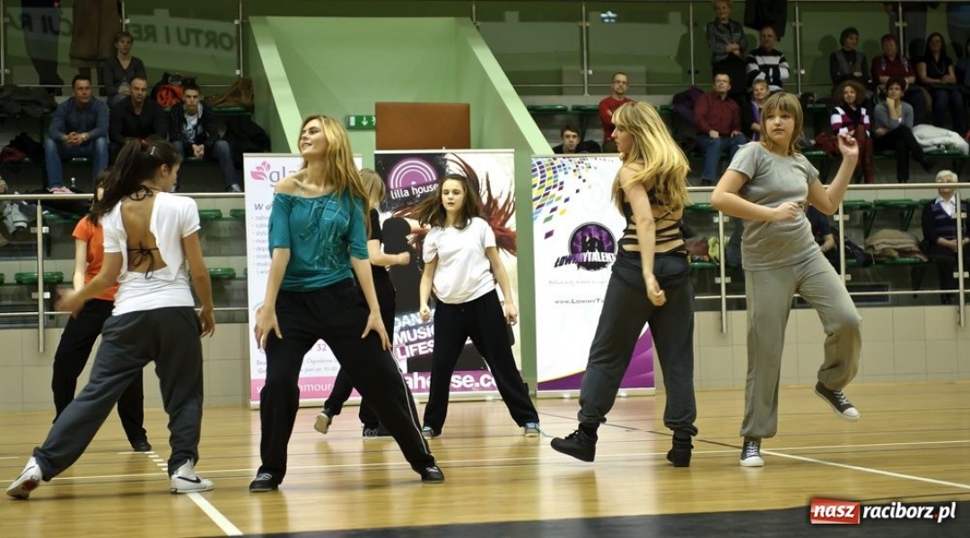 Zdjęcie w galerii na portalu naszraciborz.pl: Taneczne show Lilla House wiadomości z regionu