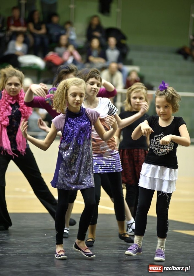 Zdjęcie w galerii na portalu naszraciborz.pl: Taneczne show Lilla House wiadomości z regionu